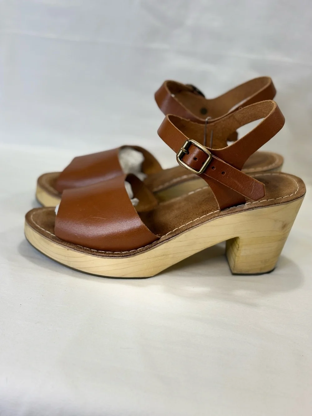 URBAN OUTFITTERS Brown Leather Ankle-Strap Wood Clog Sandals Boho Retro 7.5 $80